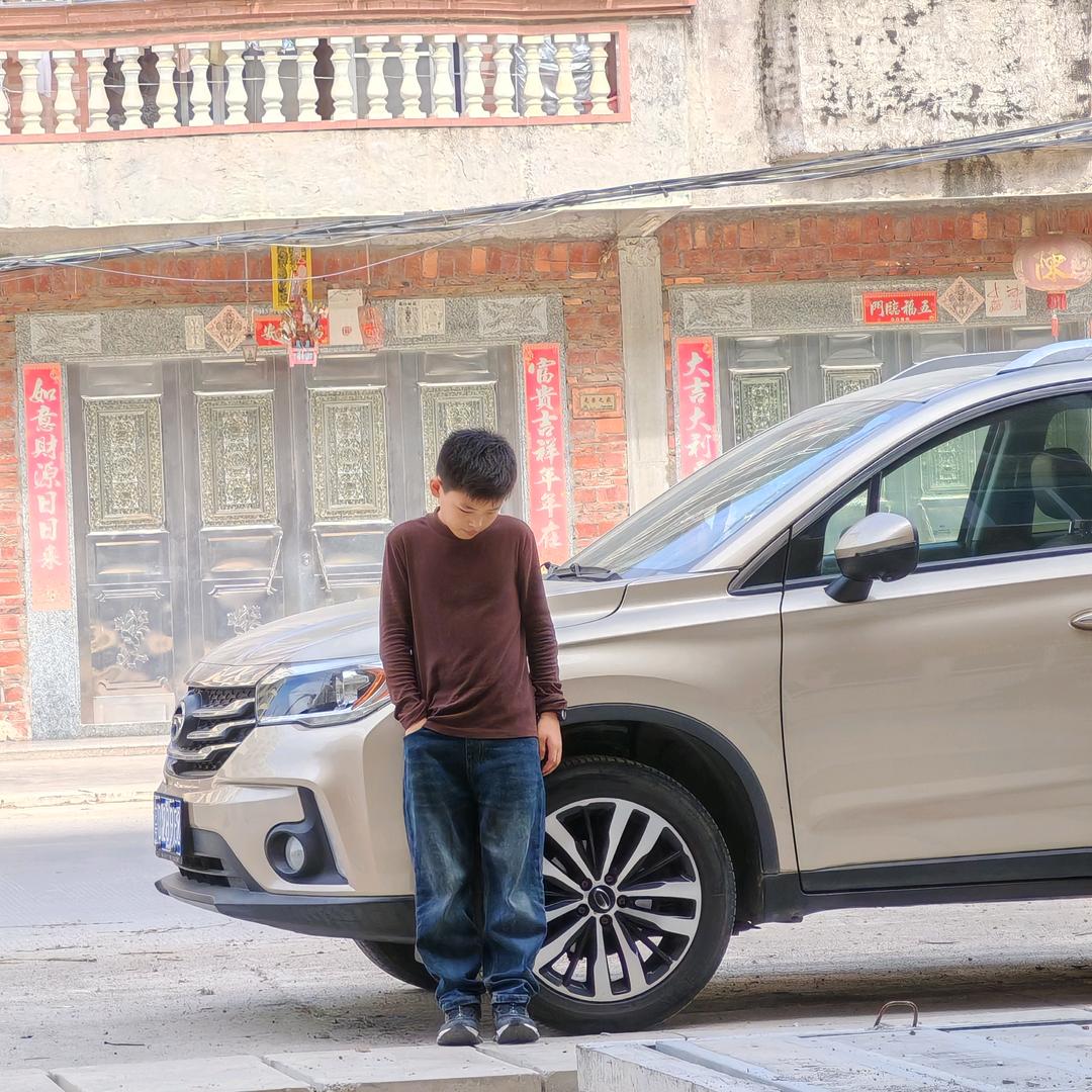 袁大盼（劳保手套机布批发）