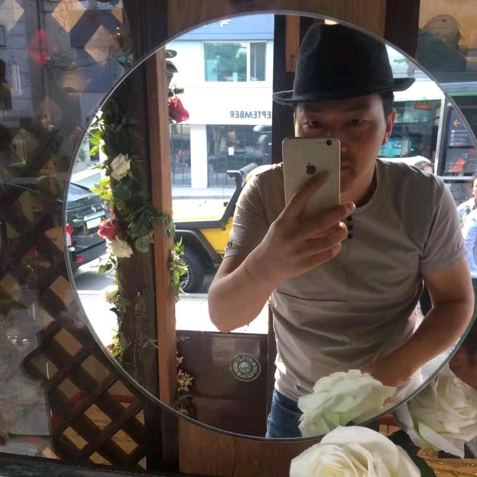 南阳崔鹏在海南