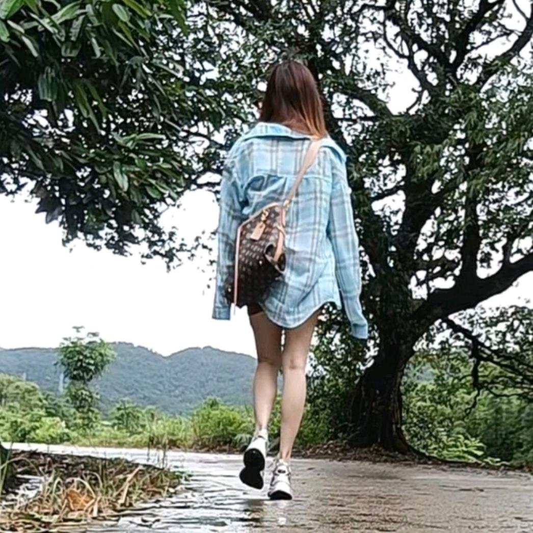 背影_呀🌿