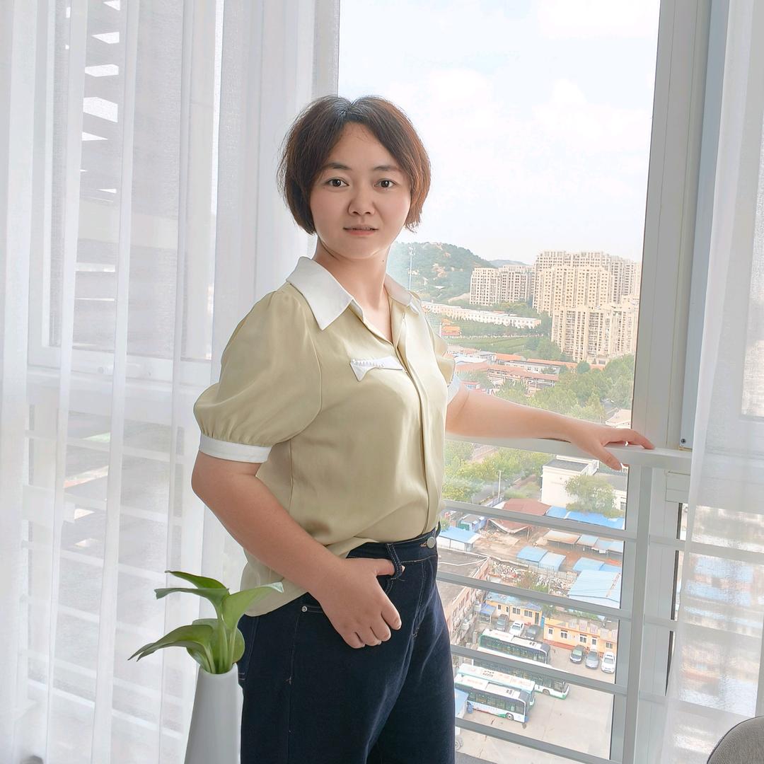 三三