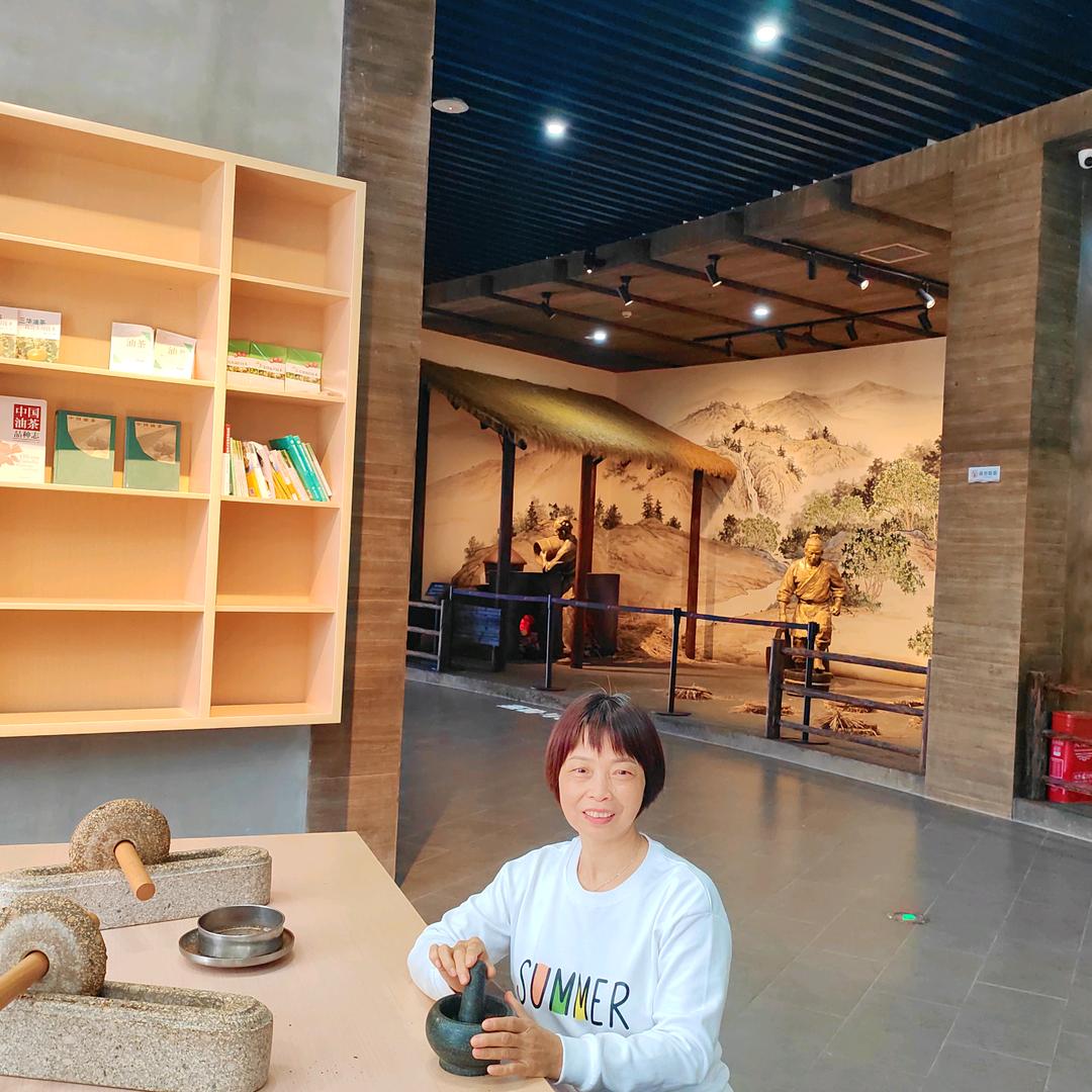 李香香（请勿连赞）