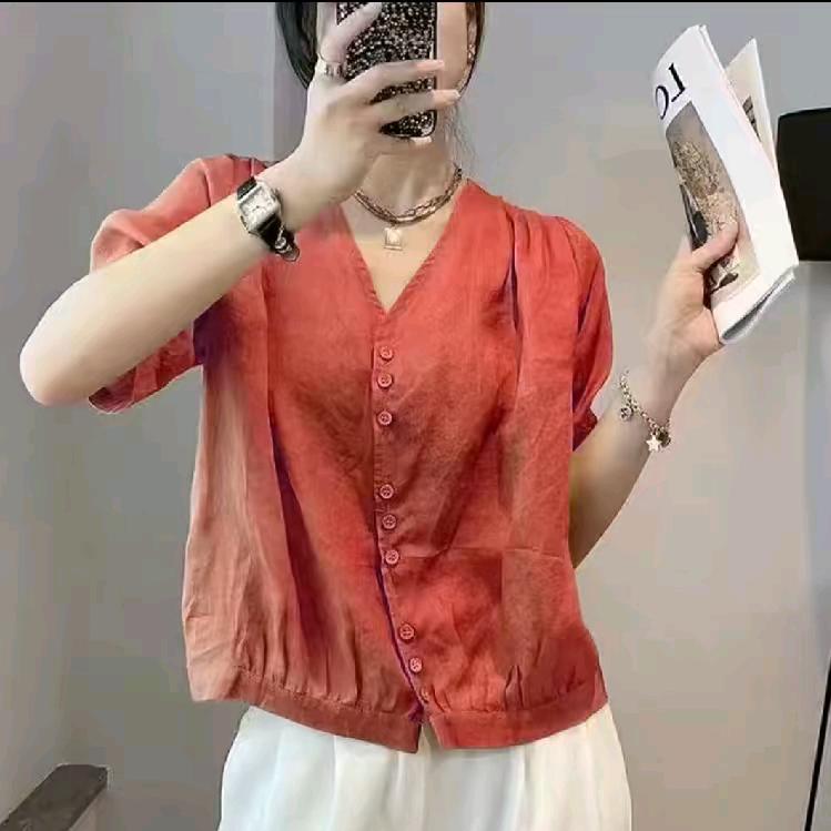 爱美服饰穿搭