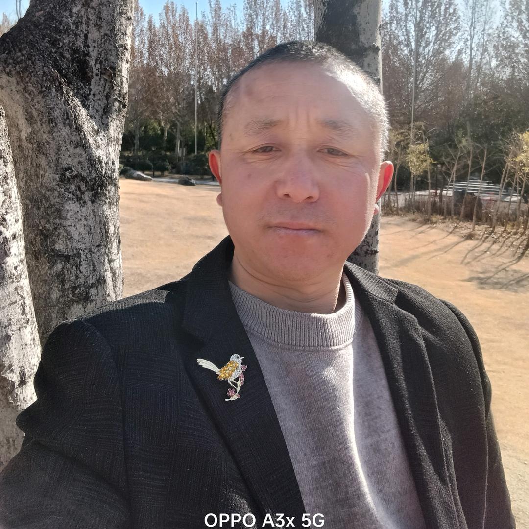 本人从事玉石手镯批发零售