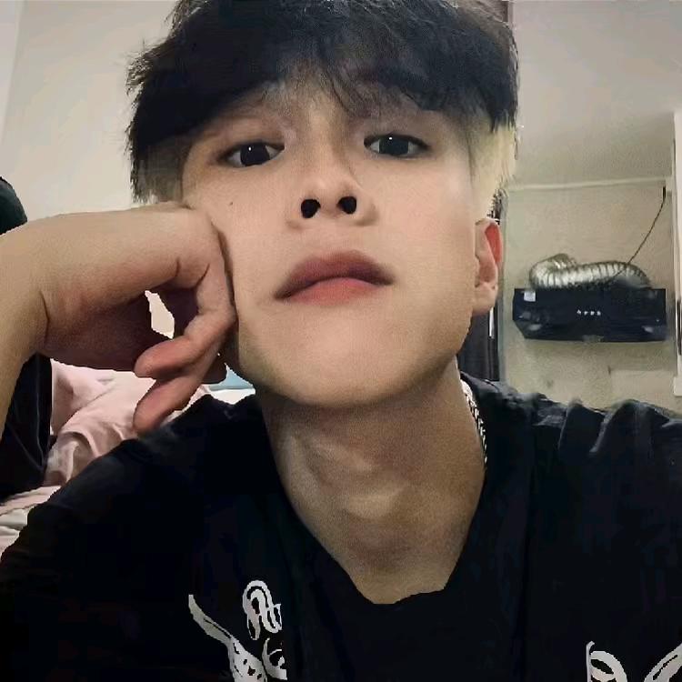 ㅤㅤㅤ.