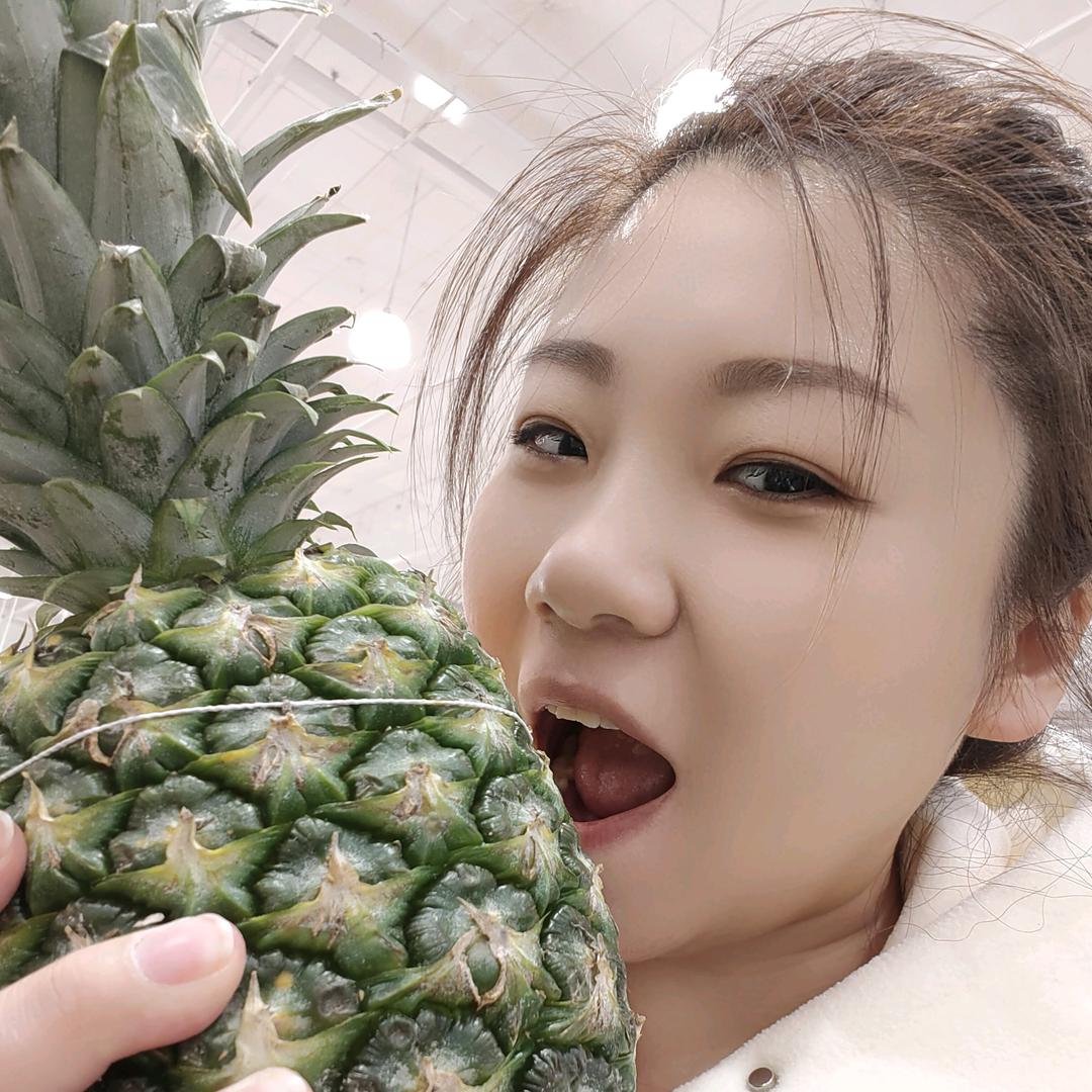 @哏儿都娜姐