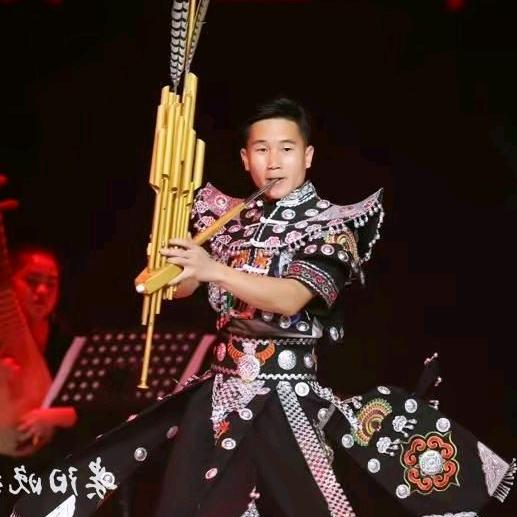 苗笙佳君