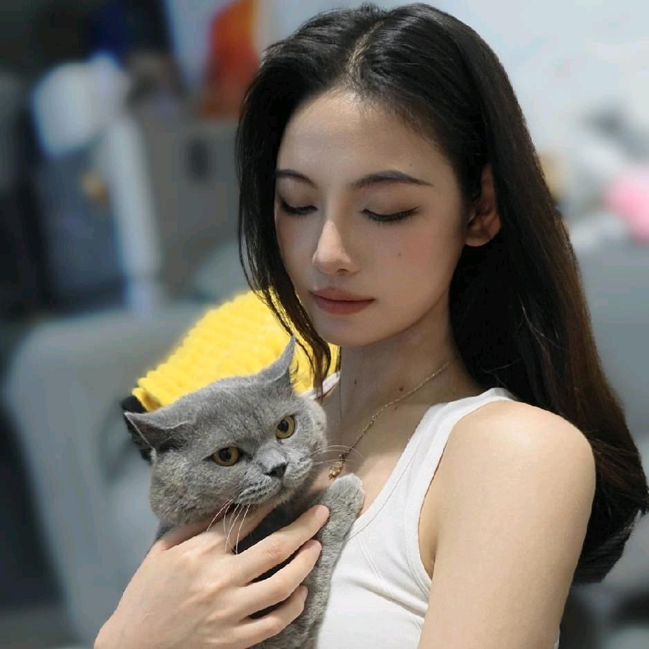 小羊🐑不吃草