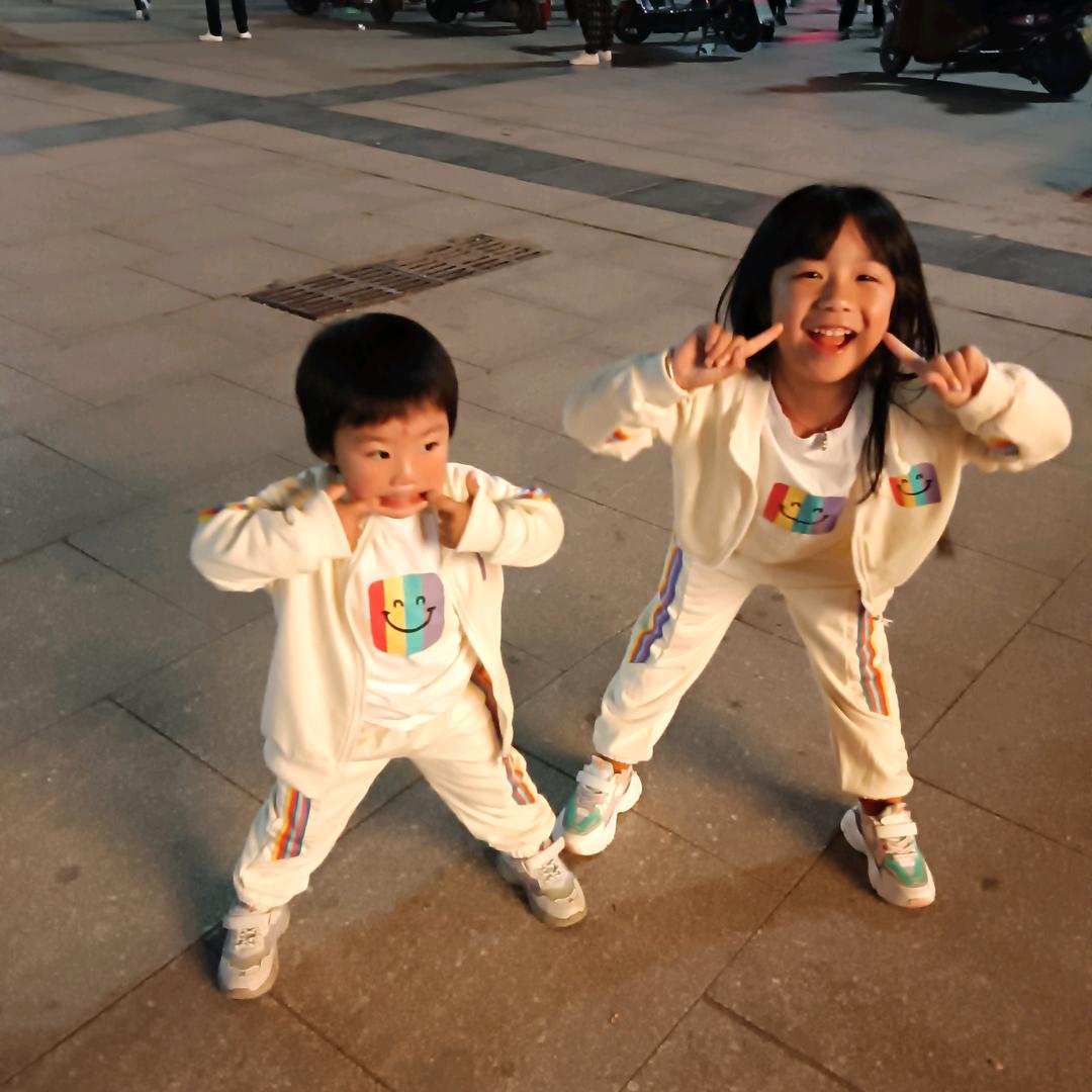 兜里🈶🍬(请不要连赞)