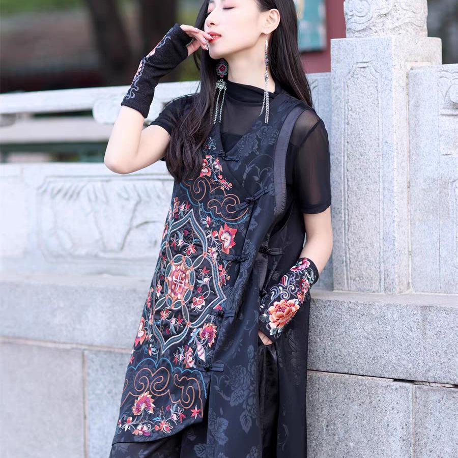 民族风刺绣女装