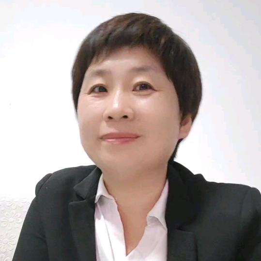 德百温泉玲姐