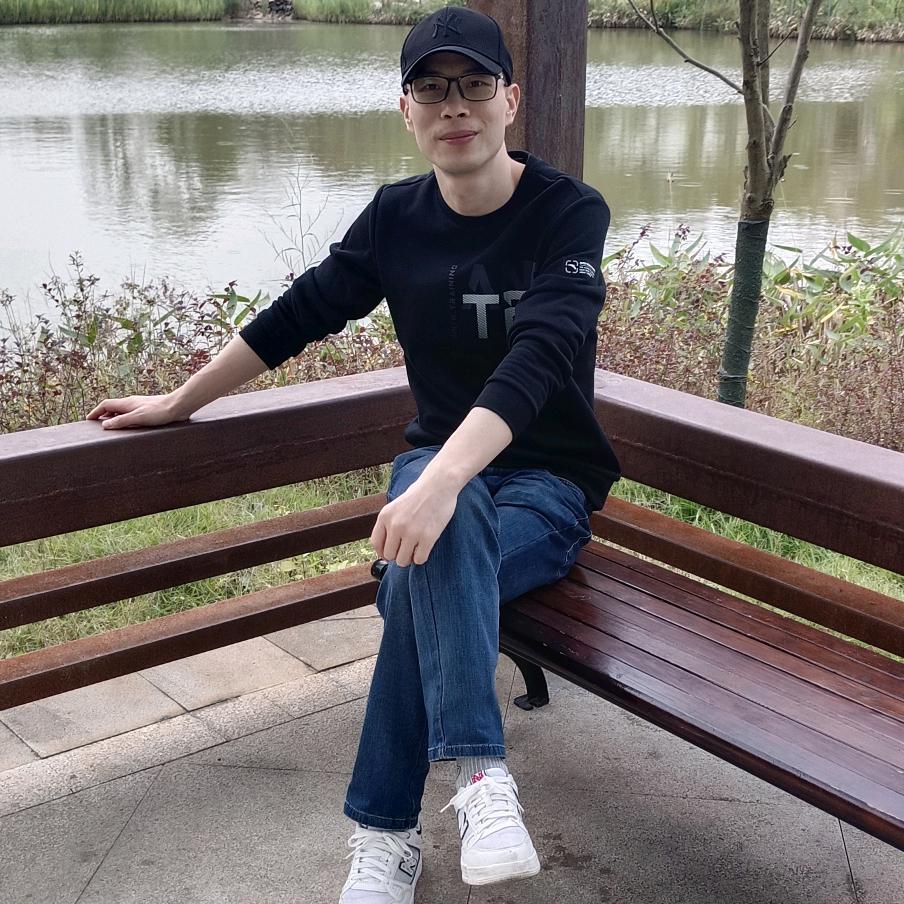 潘高峰（法号:冰块）