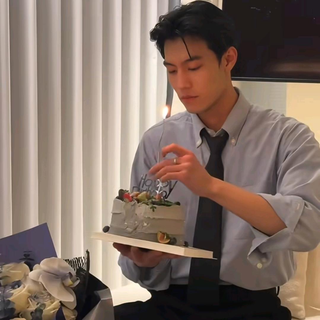 厂二代小鱼总的迷弟