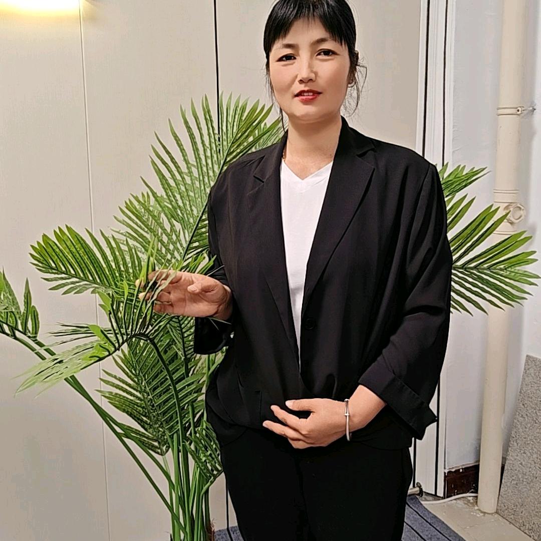 百粒家中老年女装(工厂店)