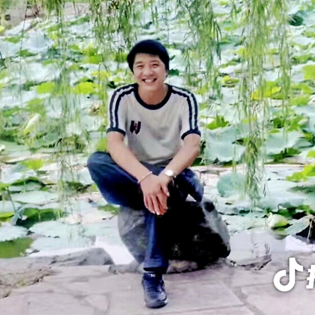 ✊️诗友佳👩‍👩‍👦💍😀