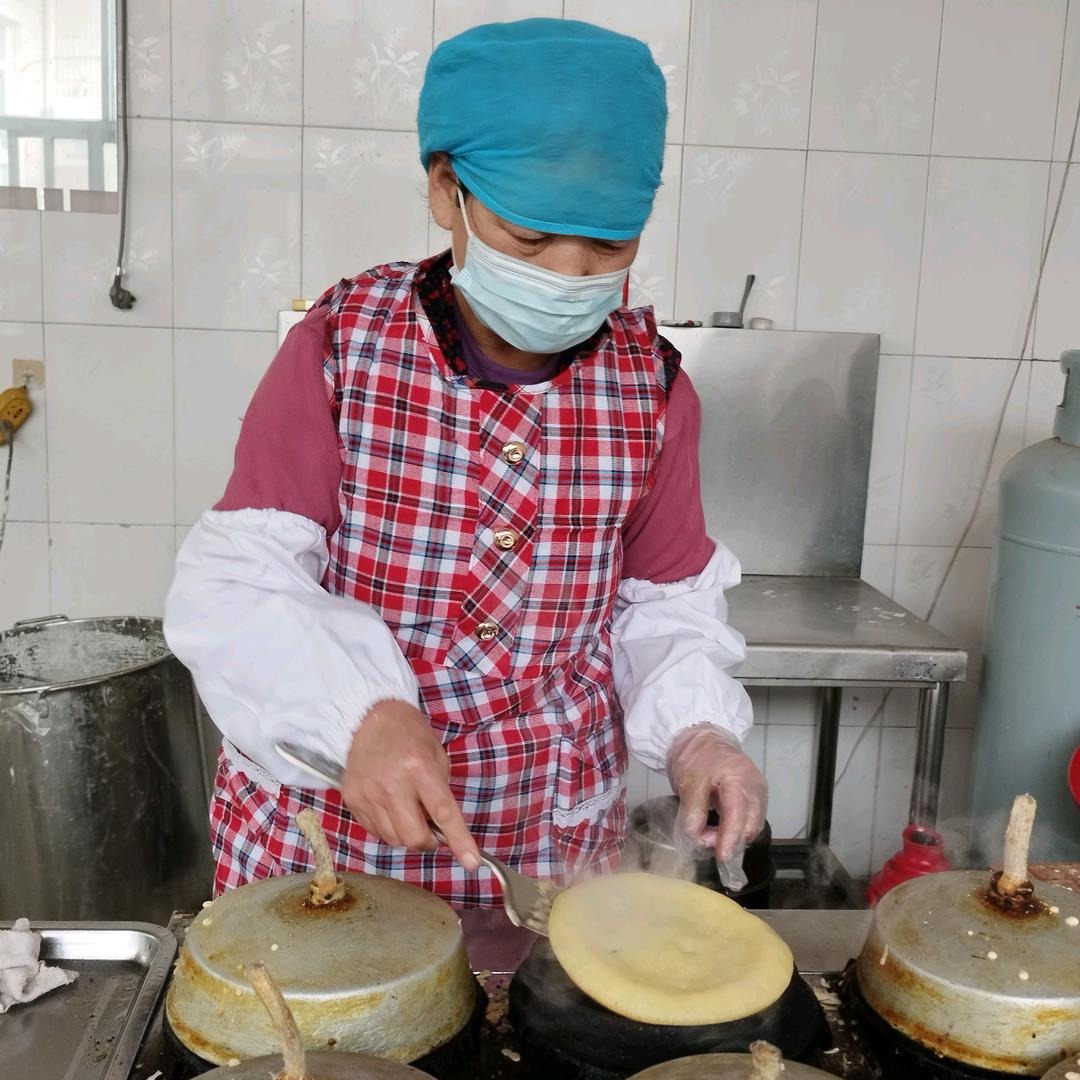 孟婆婆做烙糕