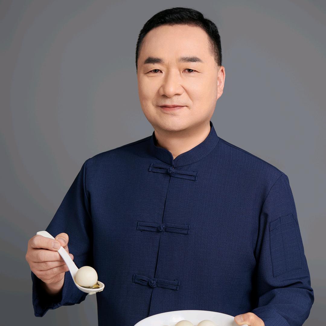龚