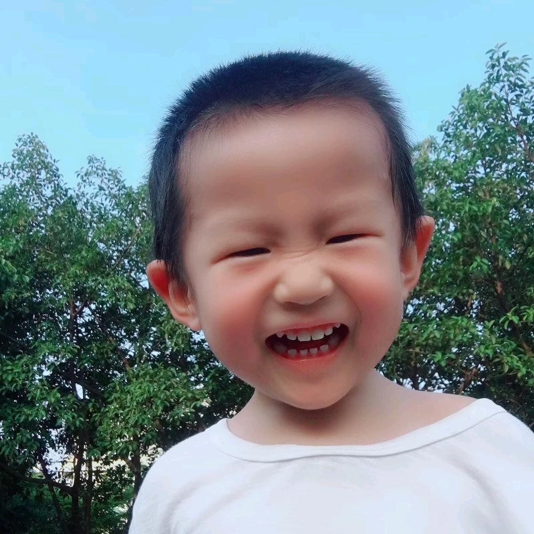 沐泽.