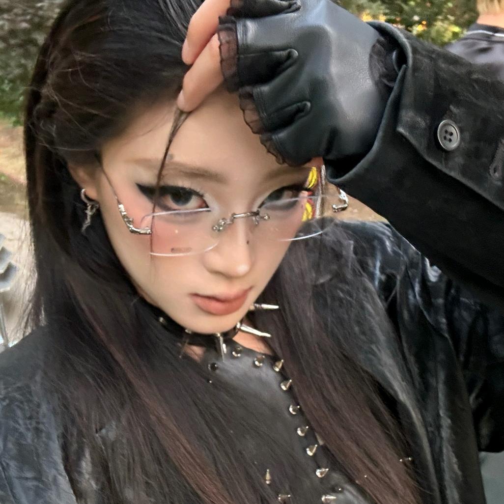 效应来咯（杆子正妻