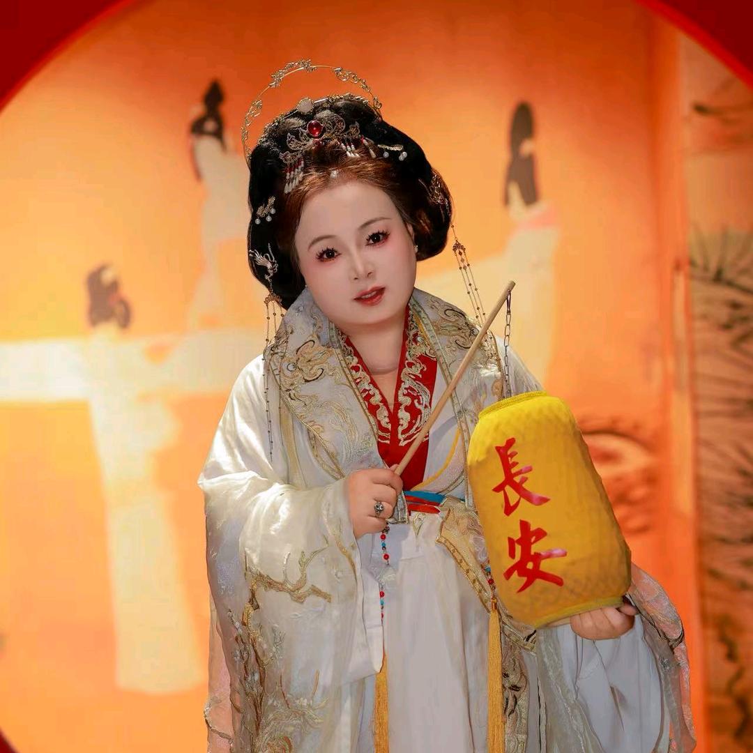 育儿嫂高姐