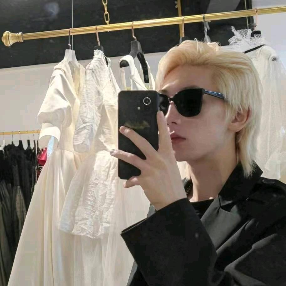 帅哥虾仁不眨眼