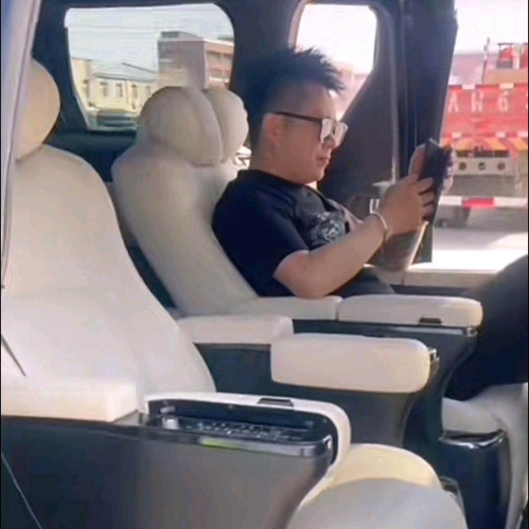 陕西惠驰二手车交易中心（杰老板）