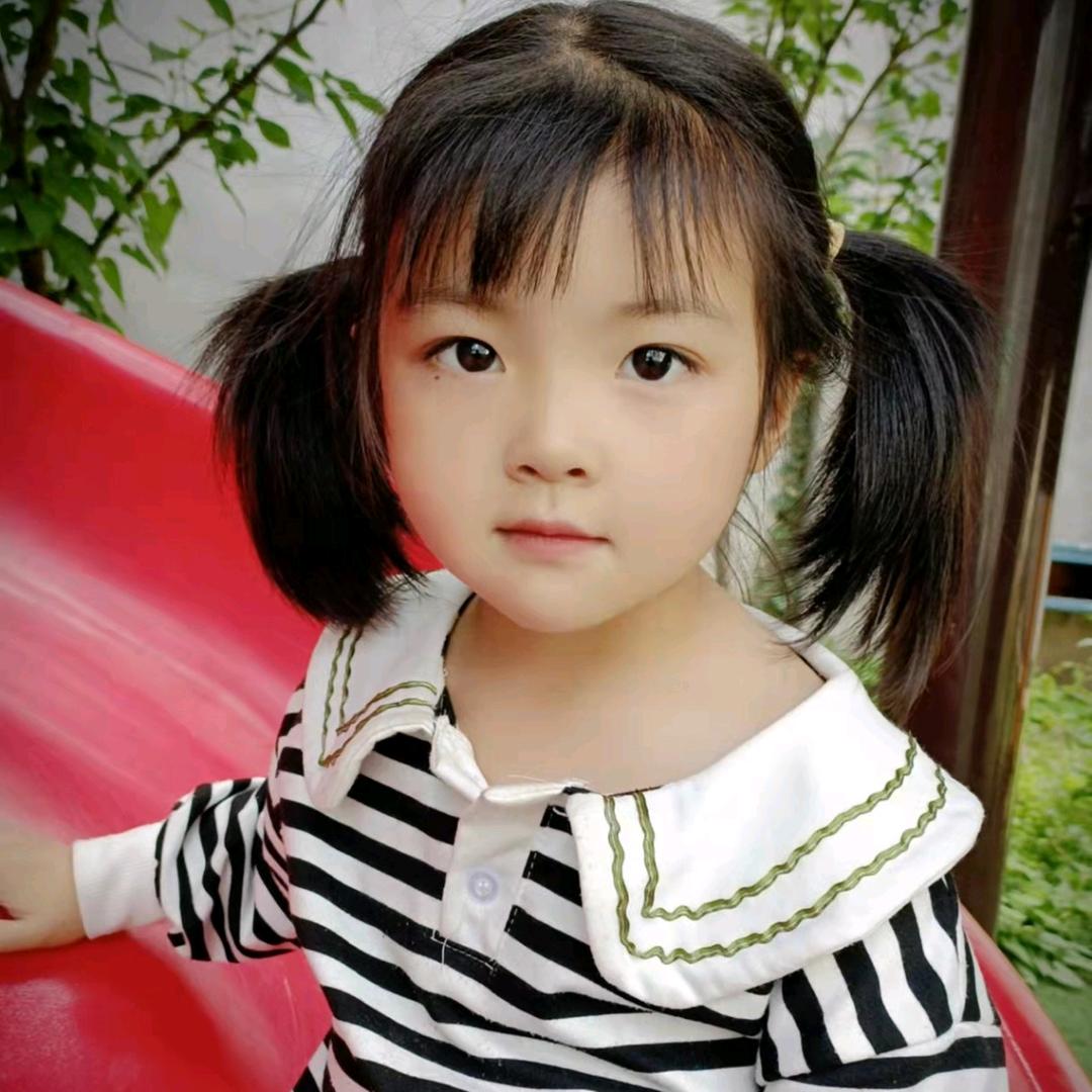 小彤彤