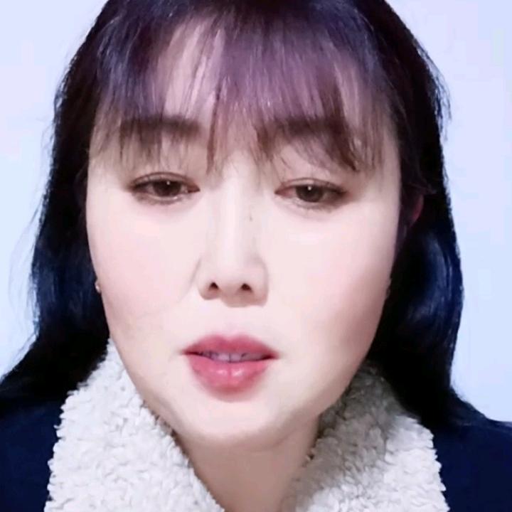 冯丽在新疆