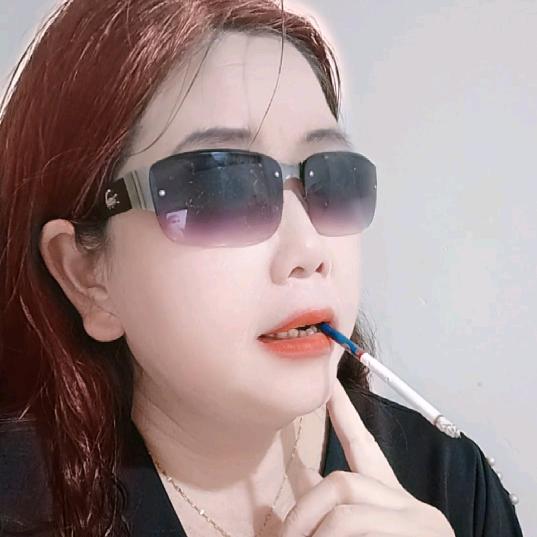 女人只会影响我拔枪的速度