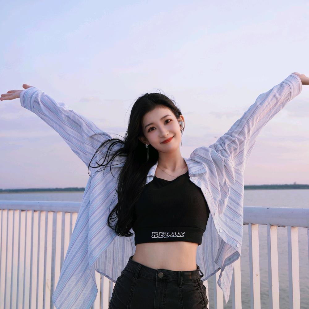 一只小朵啊🐰