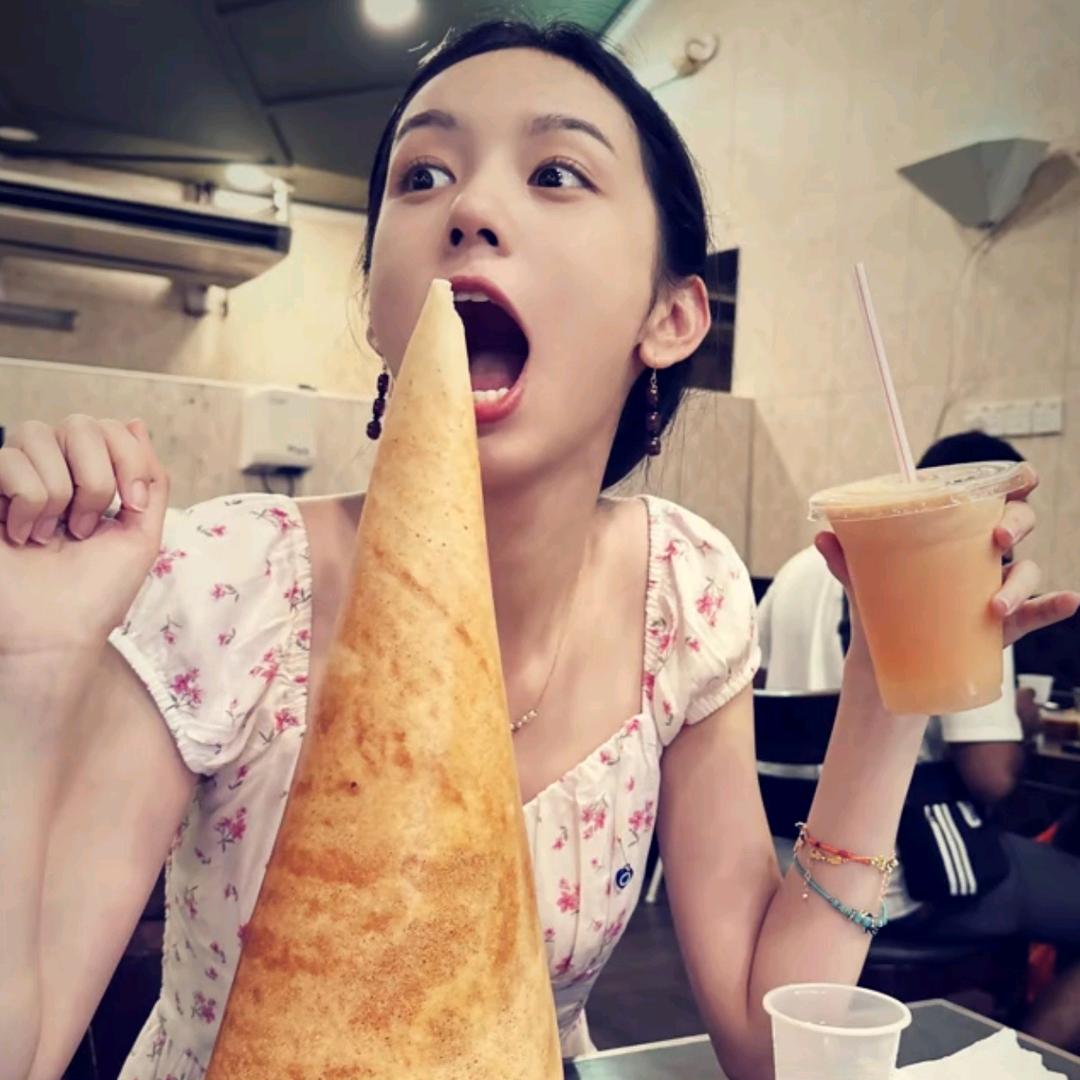不习惯牵手