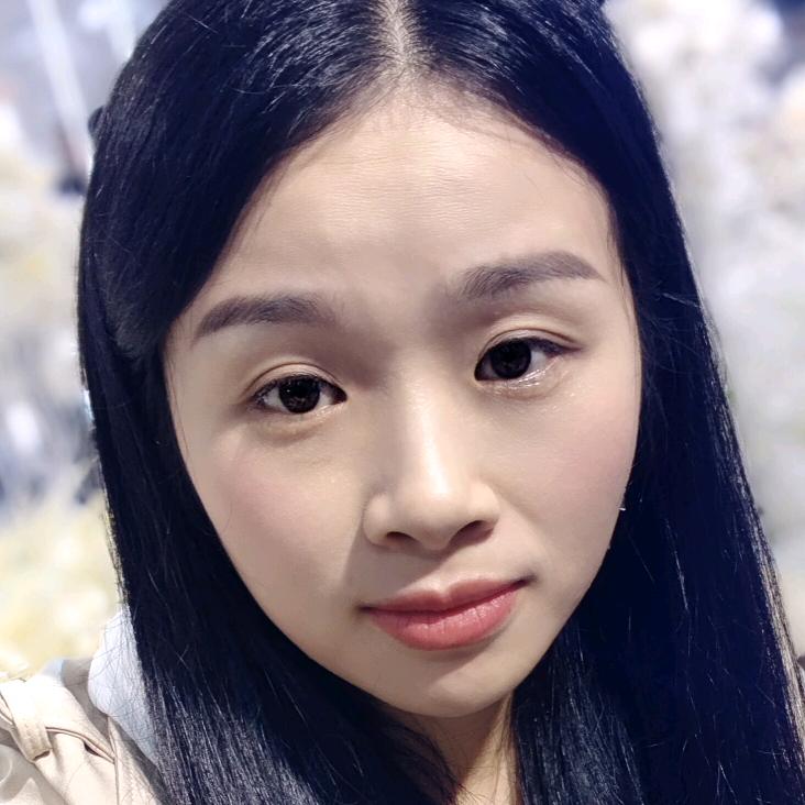 睿 睿