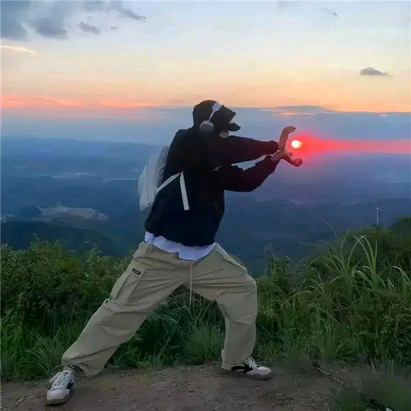 XiaoHeZaiGaiBian🐾