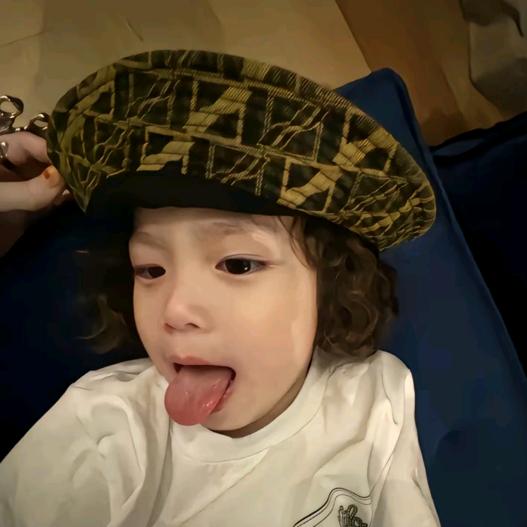 她们都喊我少爷