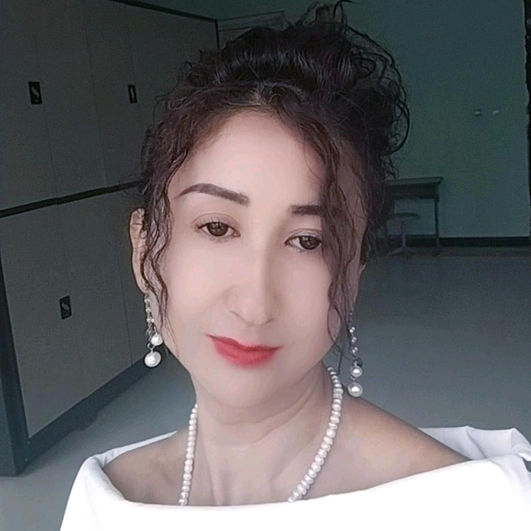 米娜瓦尔