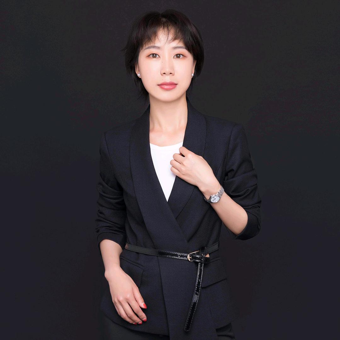 李 李律师