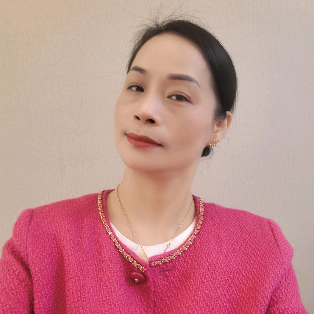 莉莉爱爆爆