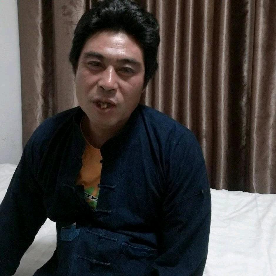 人要坚强才有幸福