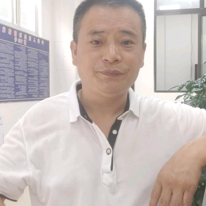 张    赟