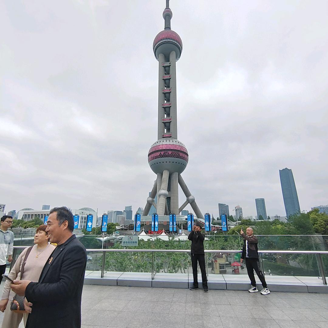 你叫我靓仔。