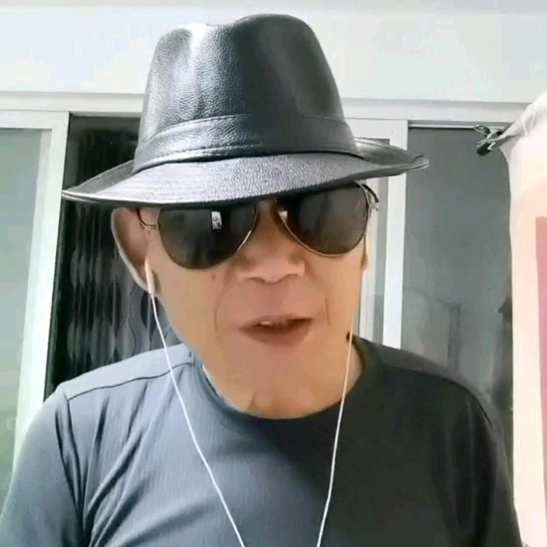 吴显国