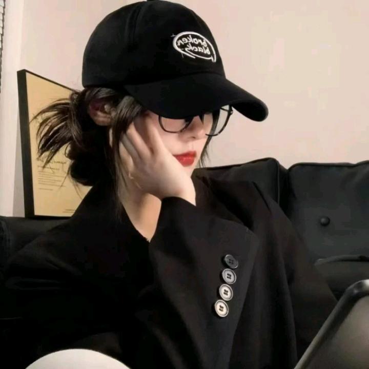 梅子穿搭