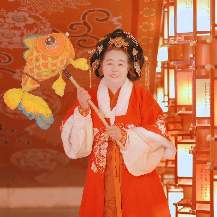 张世香头像