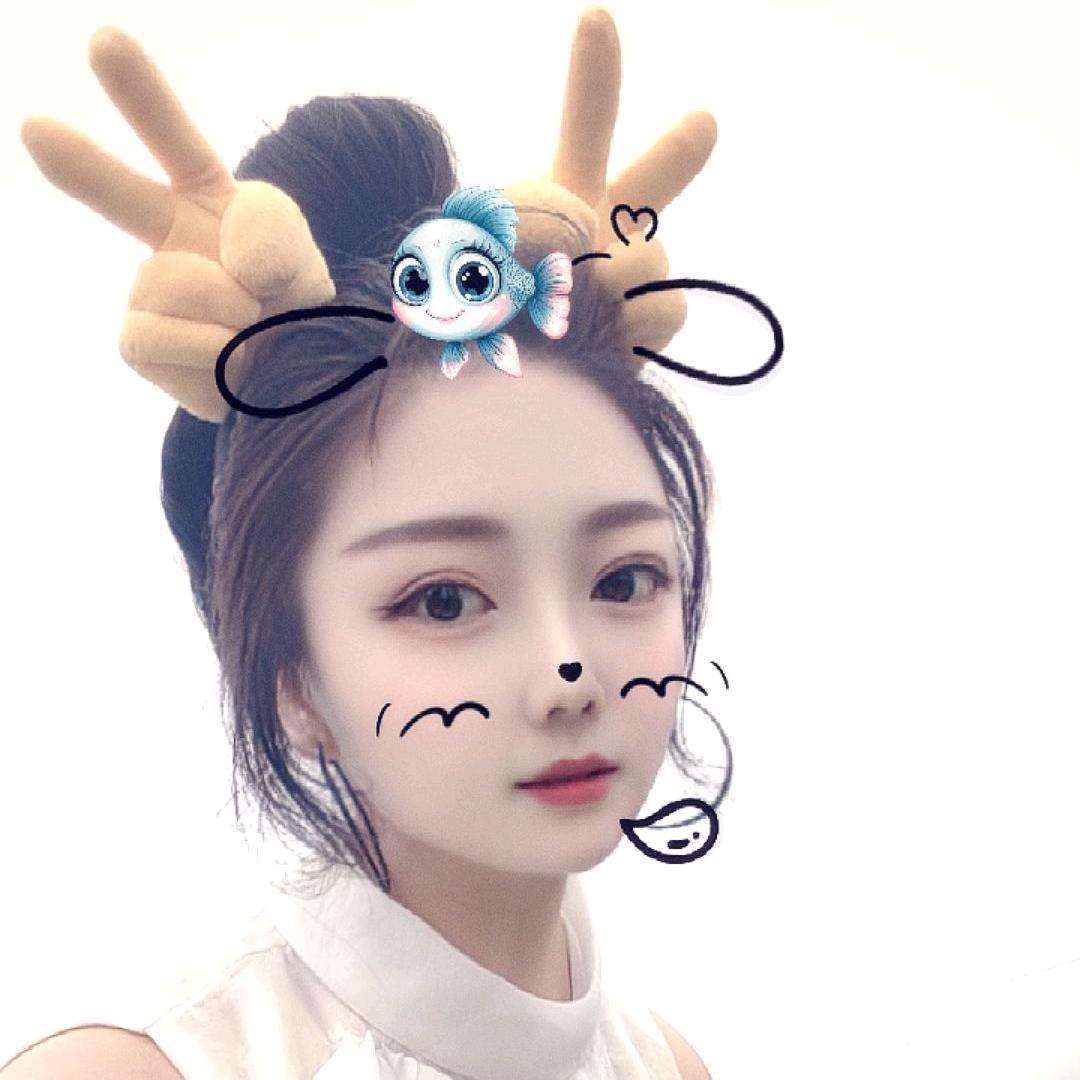 仝仝（tong）《进橱窗》