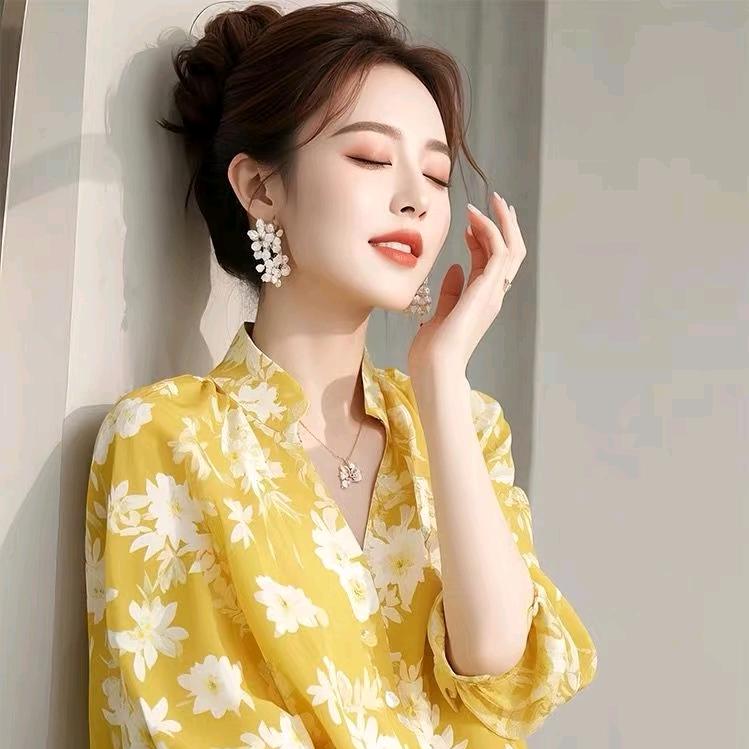 이 옷 정말 예쁘네요