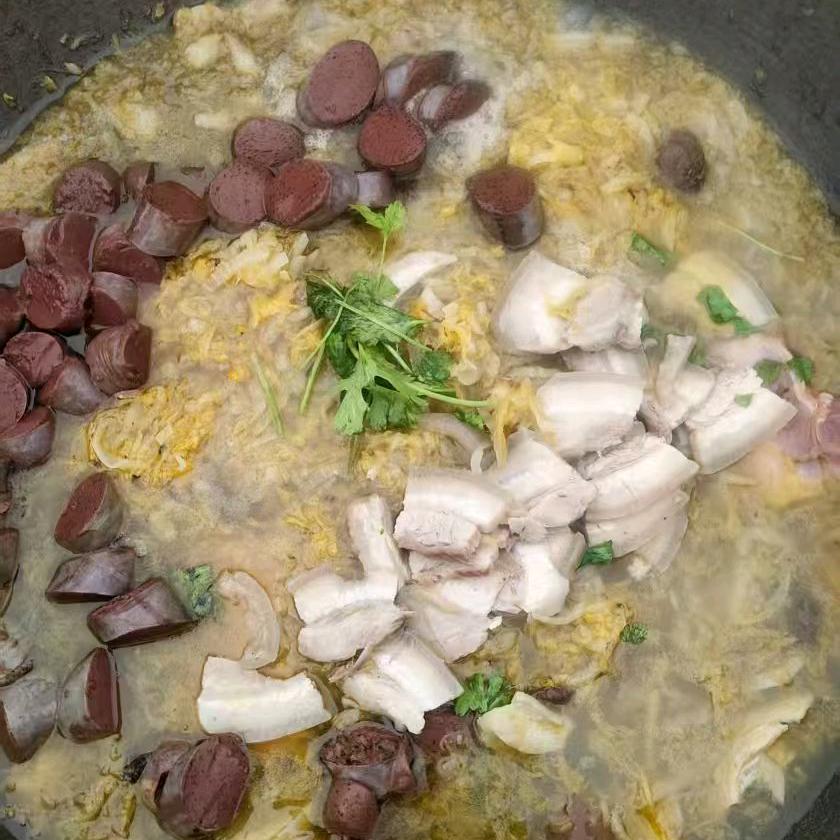 安国药王庙首家东北杀猪菜炸三样