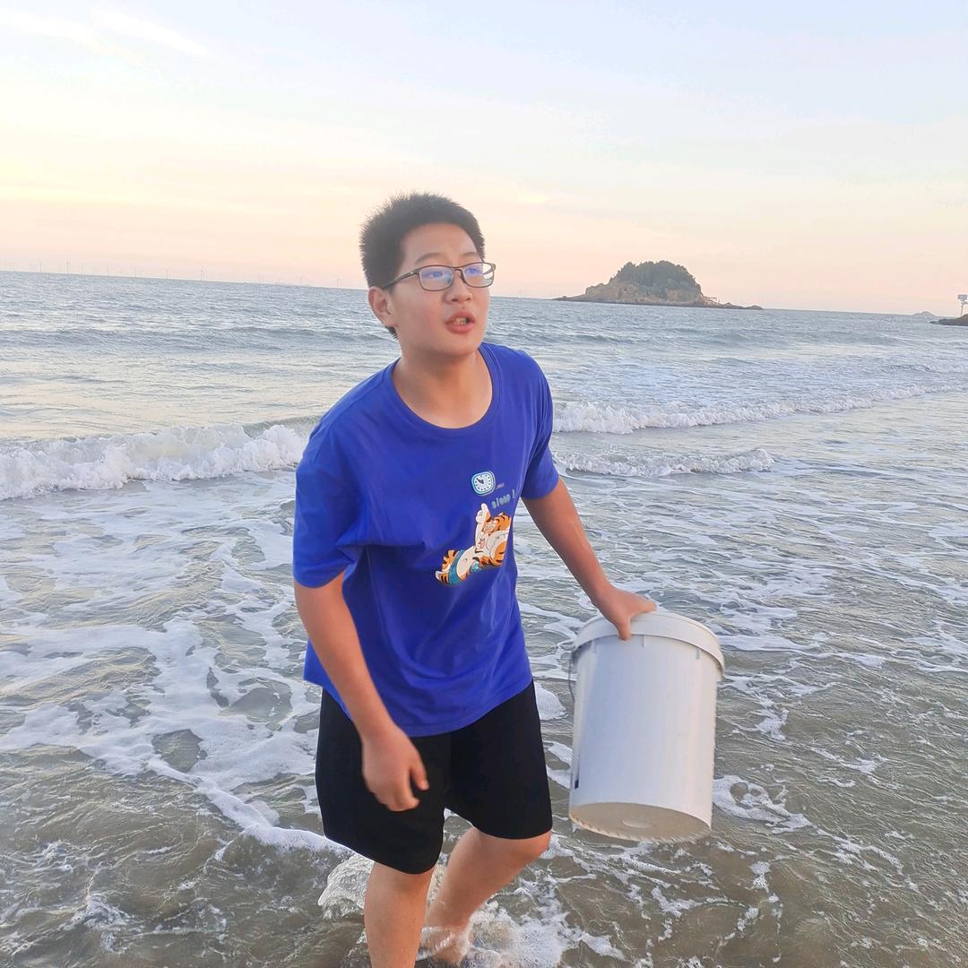 小男孩成长经历