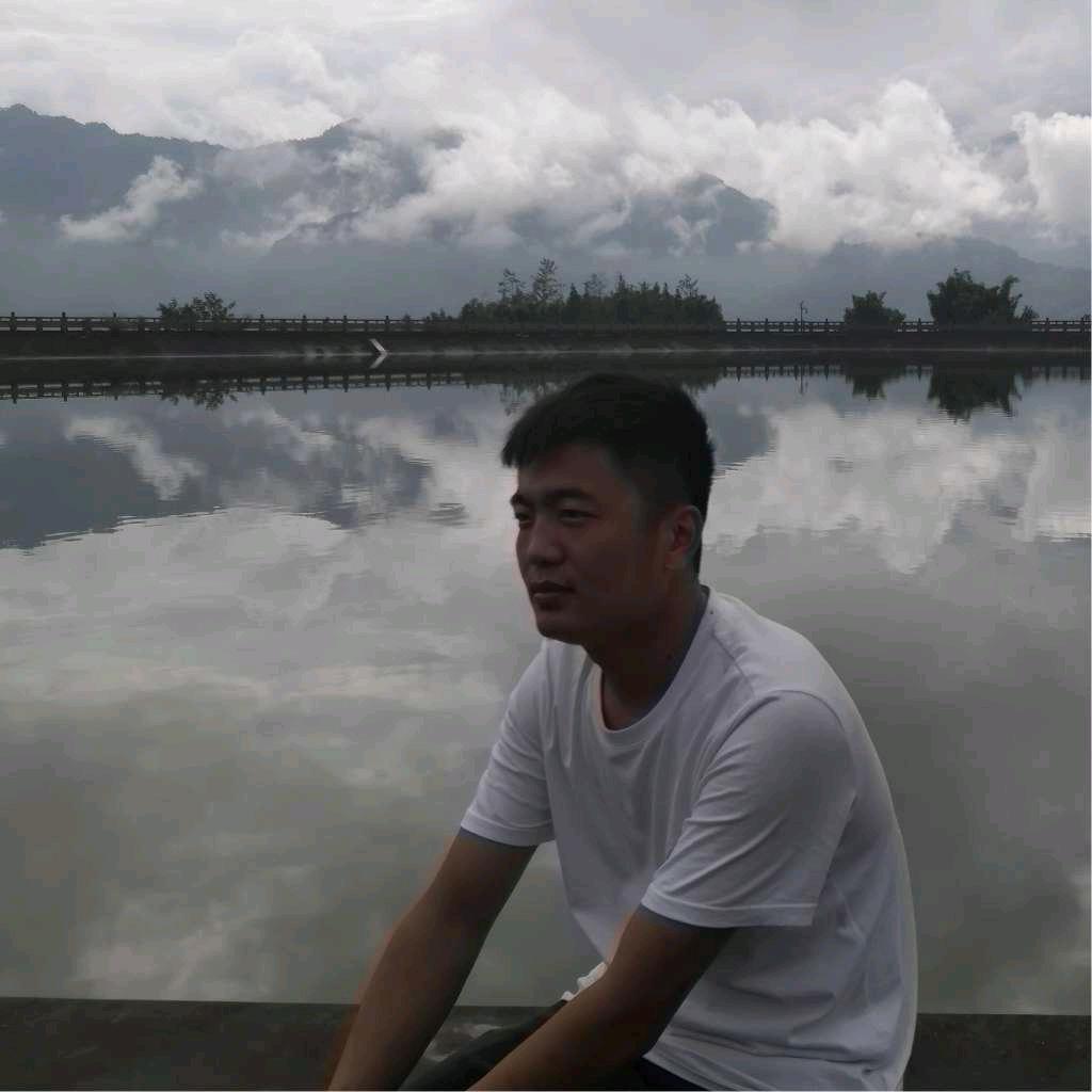 三三三三娃丶