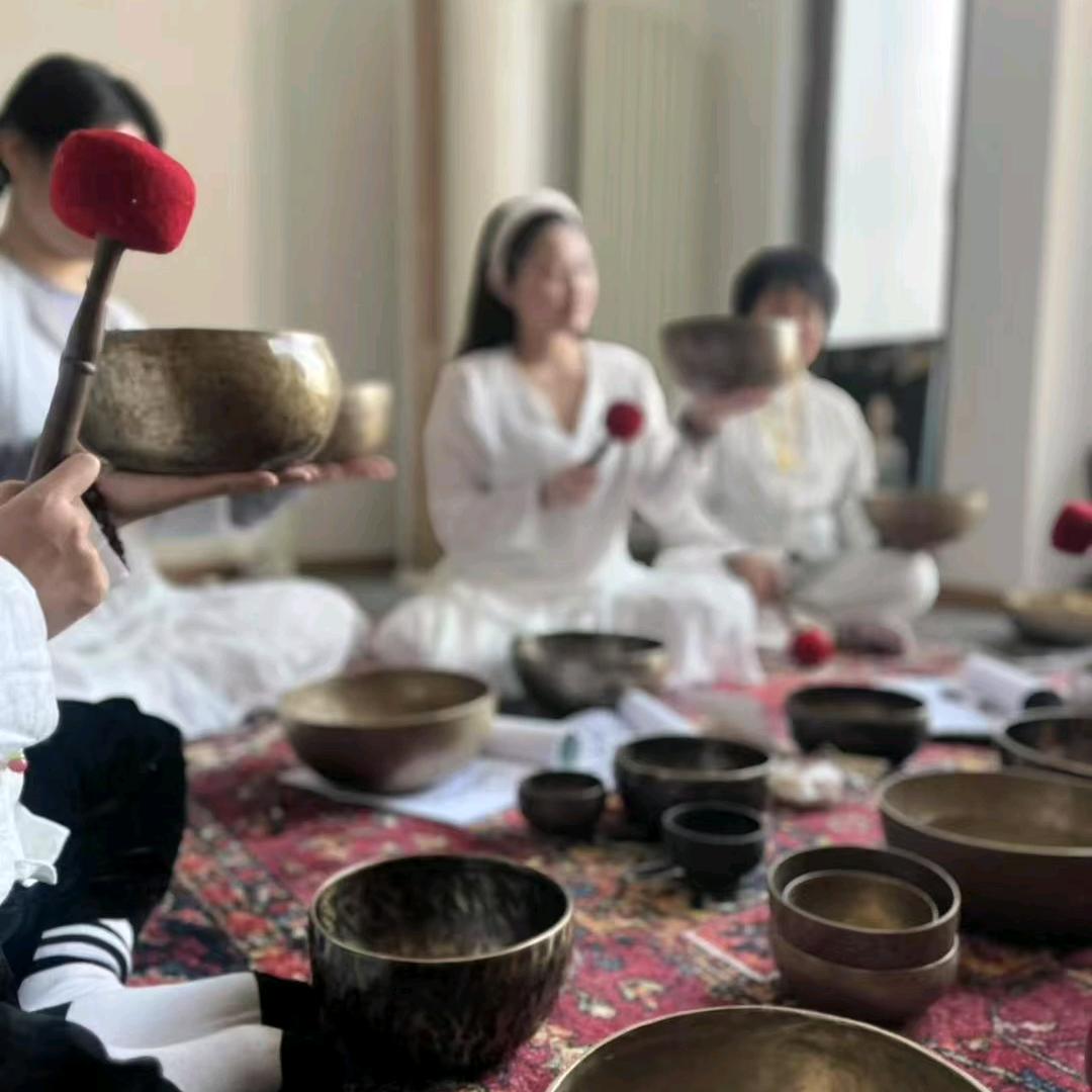 息羽听心·源场