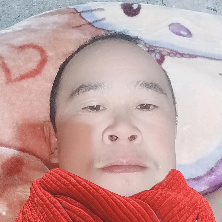 老曹一天笑嘻嘻