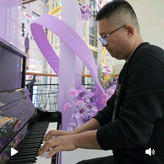 钢琴🎹小磊